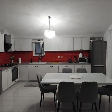 Apartman Zdravka Policnik Exteriér fotografie